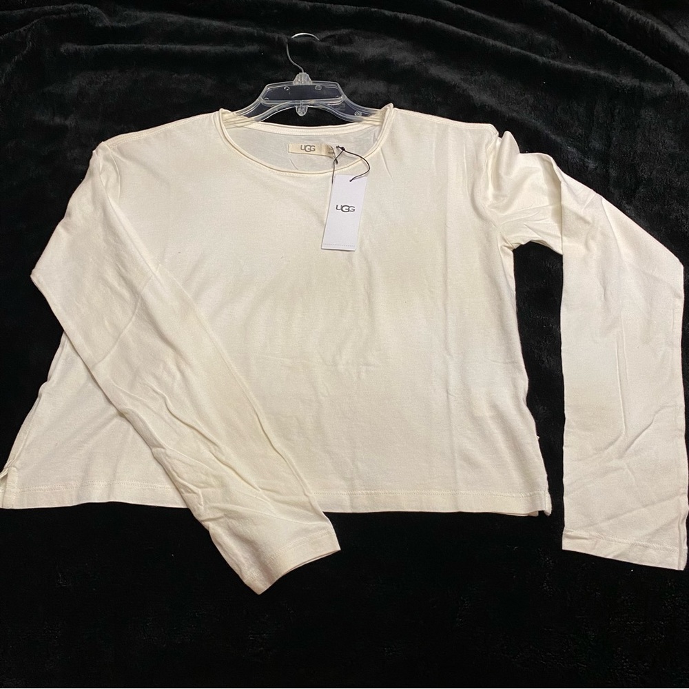 Brand New Soft Ugg Cream Lounge Long Sleeve Pajama Top Size X-Small